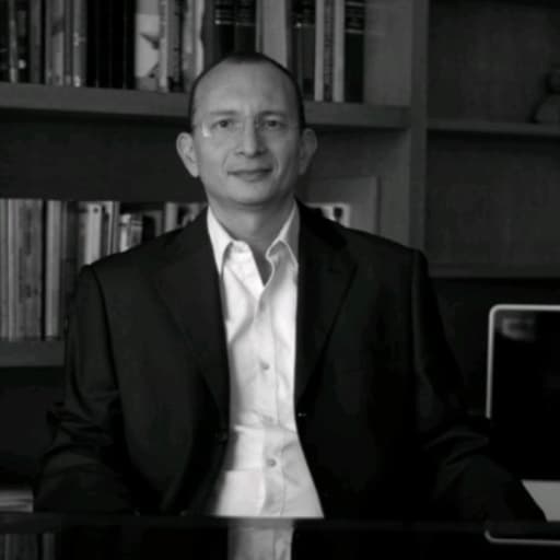 León Felipe Banegas Ruiz